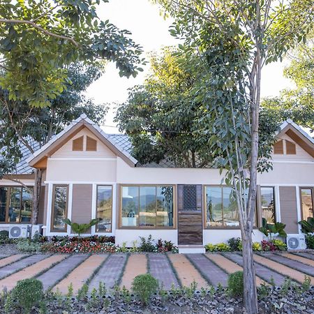 Mana-An Lake Hill Resort Villa Чіангмай Екстер'єр фото